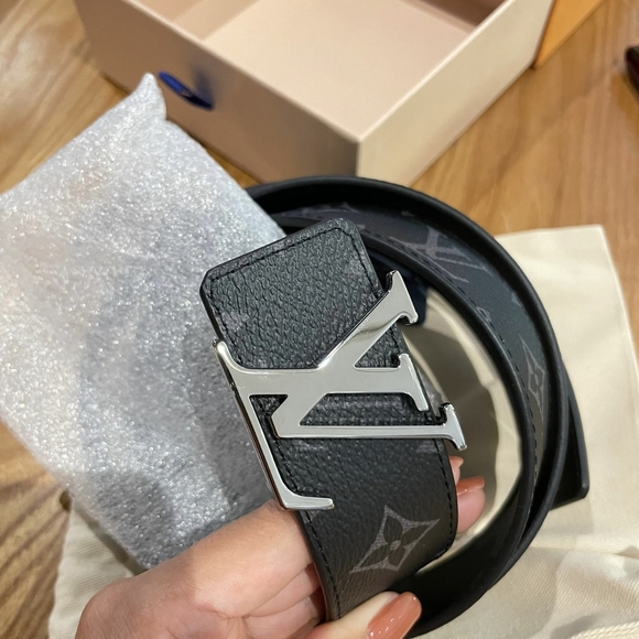 Louis Vuitton Black Belt with Silver Buckle - Picture 1 of 5